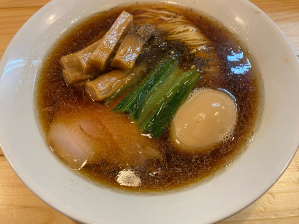 「煮干ブラック」@世田谷中華そば 祖師谷七丁目食堂の写真