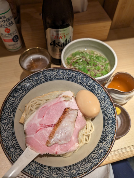 「金目鯛塩つけめん 昆布水添え＋味玉＋スーパードライ(中瓶)」@中華そば 導の写真