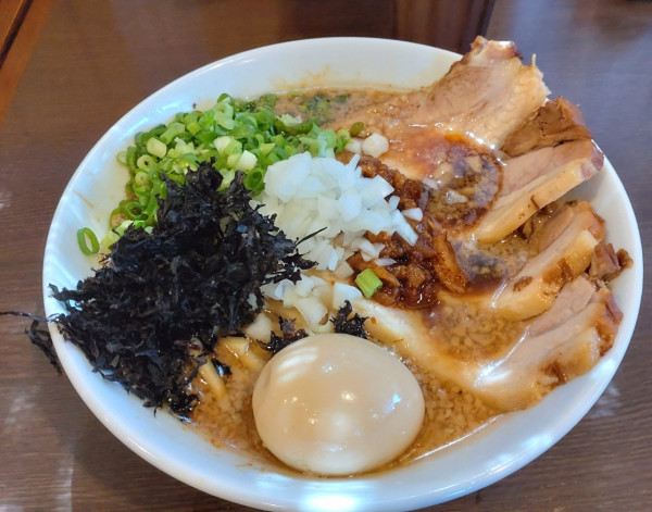 「雲雀三条　チャーシュー増し」@つけ麺 弥七の写真