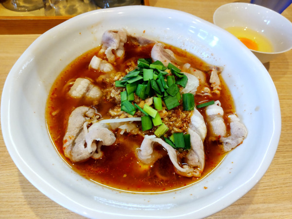 「【限定】スタミナらーめん生卵つき」@麺処 しかての写真