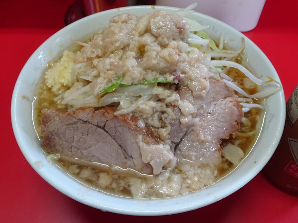 「小ラーメン（800円）麺固めヤサイニンニクアブラ」@ラーメン二郎 上野毛店の写真