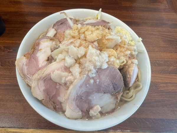 「チャーシュー麺大盛り350g」@らーめん松信 志村坂上駅前店の写真