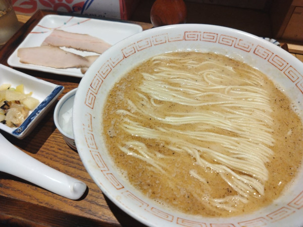 「鯖」@炭火焼濃厚中華そば 海富道の写真