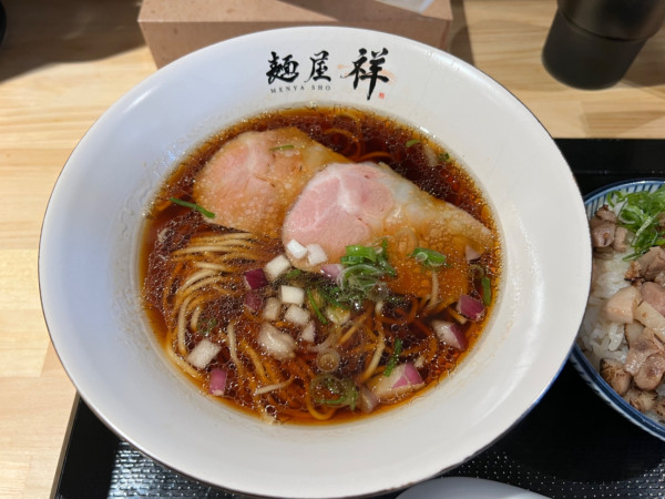 「瀬戸豚醤油そば」@麺屋 祥の写真