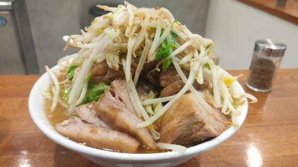 「MO・豚増し ￥2,200」@のスたの写真