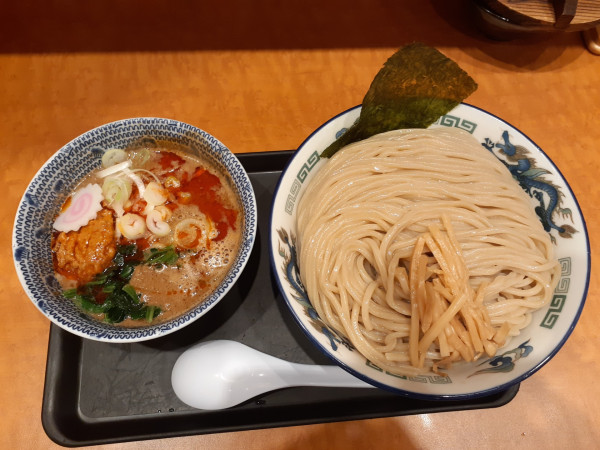 「坦々つけ麺、特盛」@舎鈴 登戸店の写真