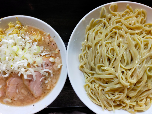 「【限定】ホワイトデビル1200円(大盛150円)+生姜50円」@豚星。の写真