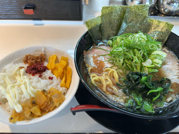 「九条ネギラーメン980円、ライスバー100円」@ラーメン 大嵐家 大洗店の写真