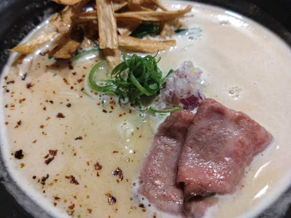 「白トリュフ香る和牛ローストビーフのせ鶏白湯ラーメン」@MENSHO SAN FRANCISCOの写真