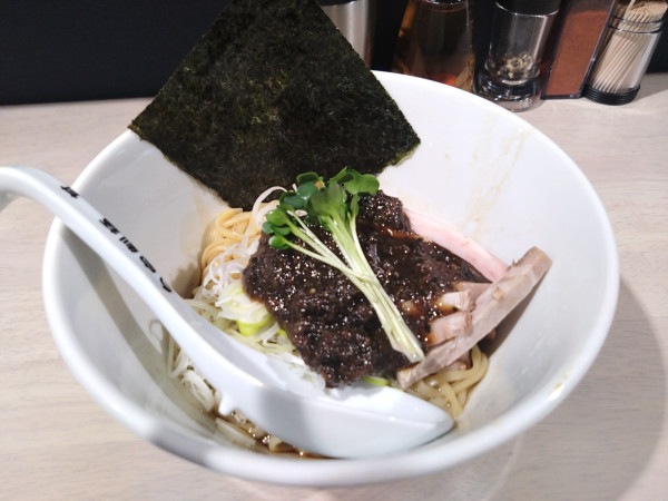 「魚懐まぜそば」@自家製麺 甚の写真