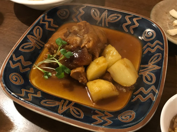 「カレーてびち」@味まかせ けん家の写真