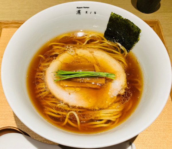 「醤油らぁ麺」@NIPPON RAMEN 凛 TOKYOの写真