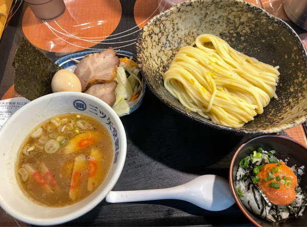 「まる特ゆず風味つけ麺中盛d」@三ツ矢堂製麺 狛江店の写真