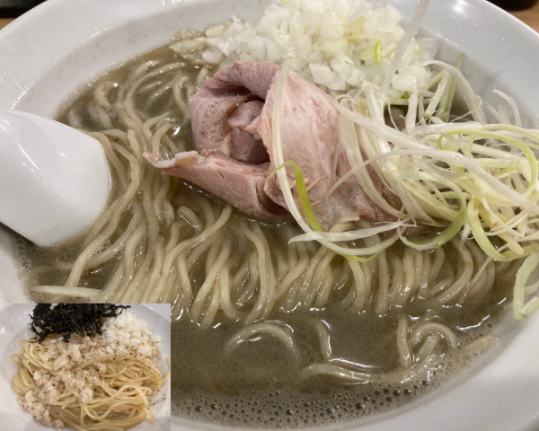 「[限定]生紅ズワイ蟹蕎麦+タマネギ+背脂の和え玉」@麺処 にぼし香の写真