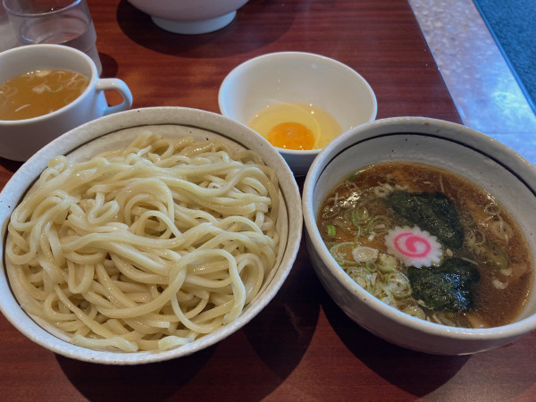 「もりそば(中盛)¥900 + 生卵¥80 + ビール¥600」@町屋大勝軒 孤珀の写真