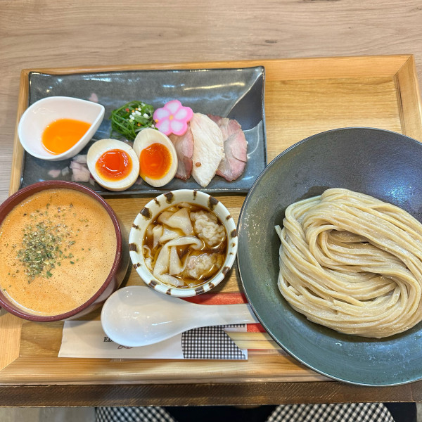 「えびとトマトの特製つけそば」@えびそば 緋彩の写真