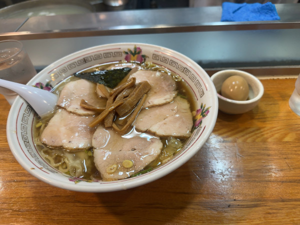 「大盛りワンタンチャーシューメン」@春木屋 荻窪本店の写真