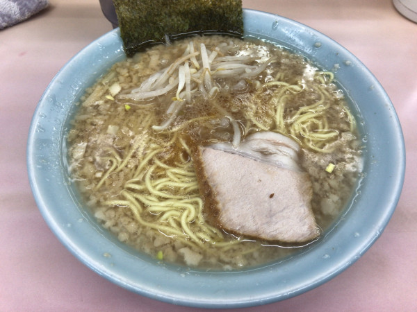 「らーめん(アブラ多め、味こいめ) 650円」@ラーメンショップ 緑ヶ丘店の写真