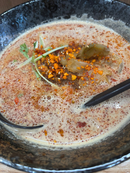 「辛口担々麺」@麺処 ごまや 北浦和店の写真