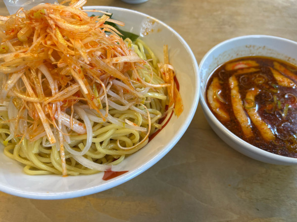「ネギつけ麺大盛　ちょい辛」@ラーメンはやとの写真