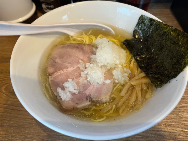 「塩八王子らーめん大盛固め830円」@ら~めん 熊八の写真