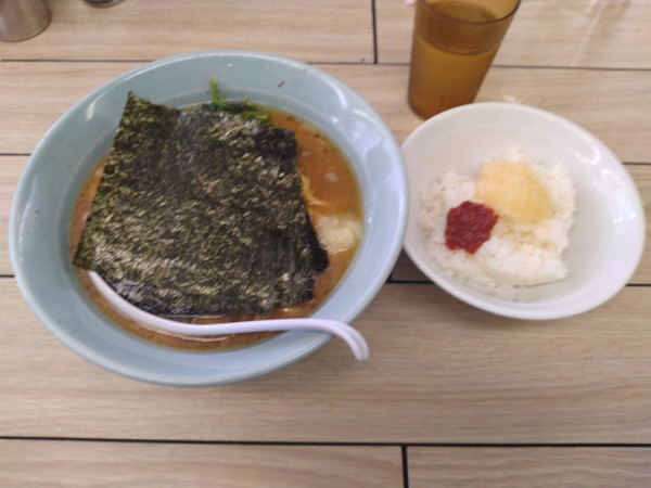 「ラーメン(並)¥850+のり5枚¥150+ライス¥100-」@らすた 代々木支店の写真