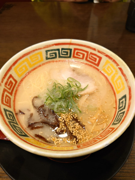 「東京とんこつじゃんがら バリカタ」@東京じゃんがら ecute上野店の写真