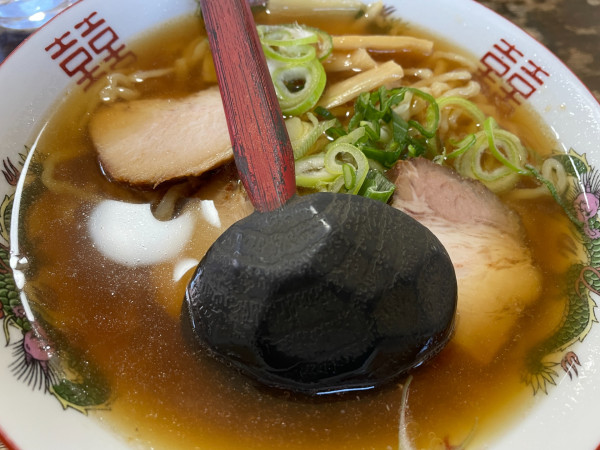 「しょうゆらーめん：750円」@すがい食堂 バイパス店の写真