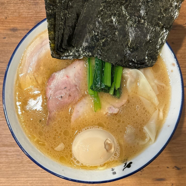 「特製ラーメン」@豚骨 蒼翔の写真