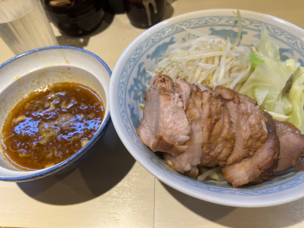 「塩つけ麺　ブタ増し」@らーめん 陸 尾山台店の写真