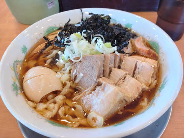 「淡麗中華そば花咲盛　大盛」@燕三条中華そば ぎと家 花崎店の写真