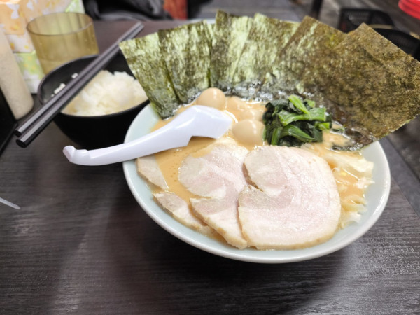 「豚骨味噌631ラーメン　うずらトッピング」@壱七家 本厚木店の写真