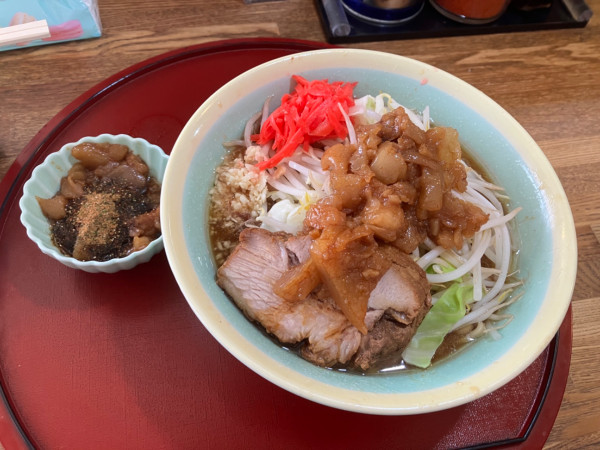 「ラーメン(小) シビレ脂」@ラーメンめじの写真
