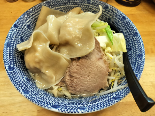 「塩ワンタン麺　900円」@らーめん きじとらの写真