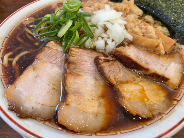 「チャーシューメン＋背脂（1300円）」@柏 濃麺や 39名の写真