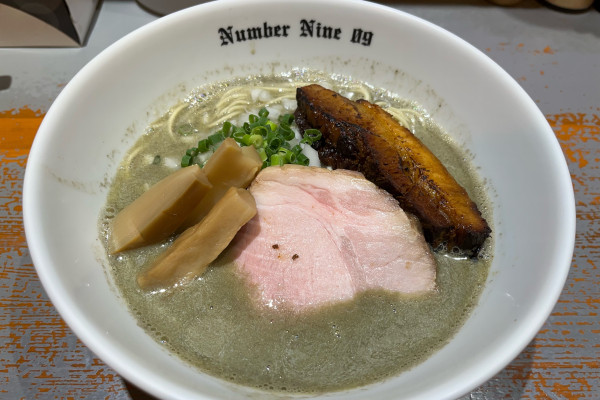 「濃厚煮干しラーメン」@煮干しのギンジの写真