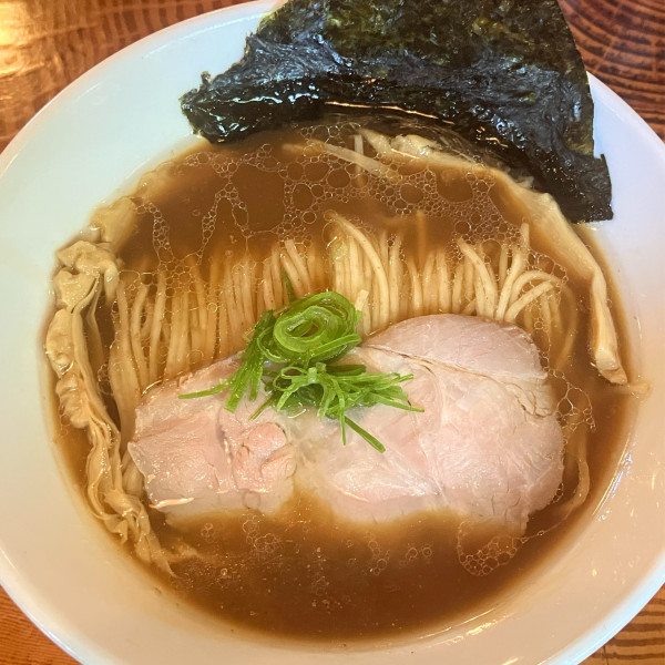 「中華そば900円」@FOOD TRUCK むべの写真