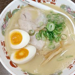 味付煮卵ラーメン（屋台の味）