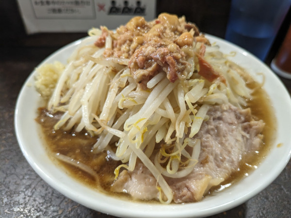 「らーめん(麺300g)960円」@ぶたけん。の写真