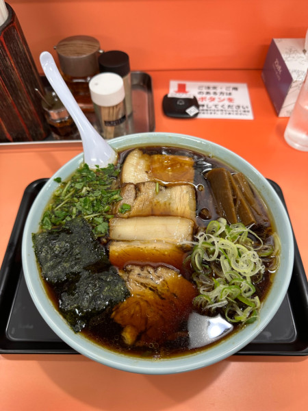 「チャーシューメン　麺大盛り」@味の大西 小田原店の写真