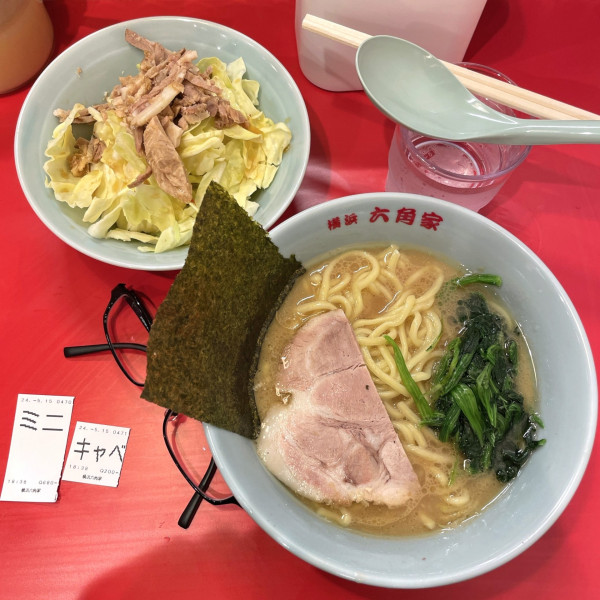 「ラーメン（ミニ）　六角家名物キャベチャー」@六角家1994+の写真
