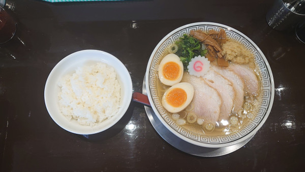 「特製生姜しおラーメン＋ご飯」@Menpeki Ginger Noodles（麺壁生姜麺）の写真