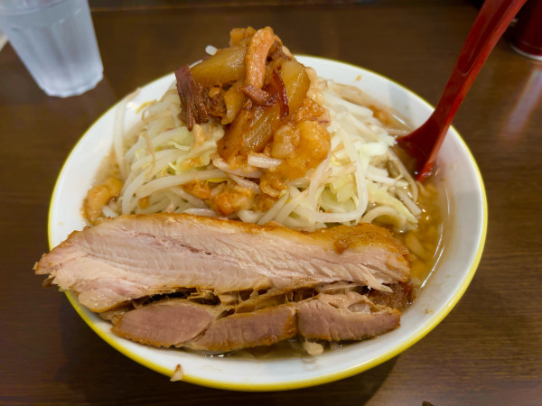 「ラーメン並 850円」@ラーメン イエロー 御徒町店の写真
