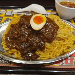 ゴーゴーカレー監修・嵐ゴーゴーまぜそば