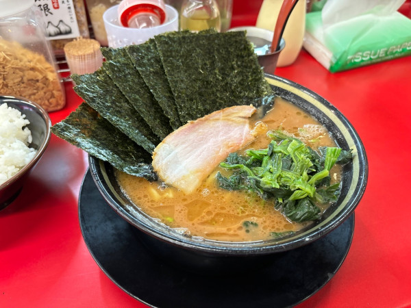 「ラーメン＋のり＋ライス」@IEKEI_TOKYO 王道家直系の写真