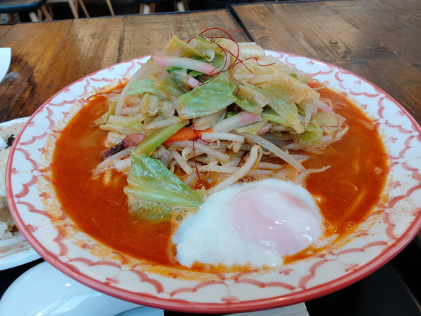 「辛ちゃんぽん」@ちゃんぽん 由丸 品川港南店の写真