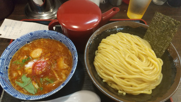 「辛つけ麺 大盛　辛さ中」@めん屋桔梗の写真