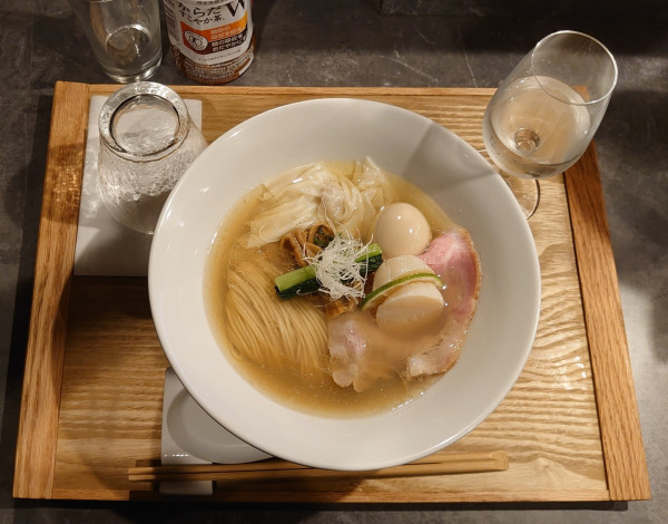 「特製塩＋一周年祝い酒🍶」@RAMEN MATSUIの写真