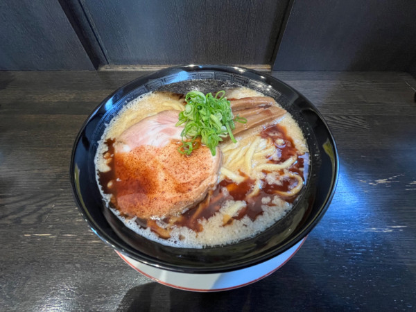 「【限定】背脂マー油 味噌ラーメン」@Miya De La Soulの写真