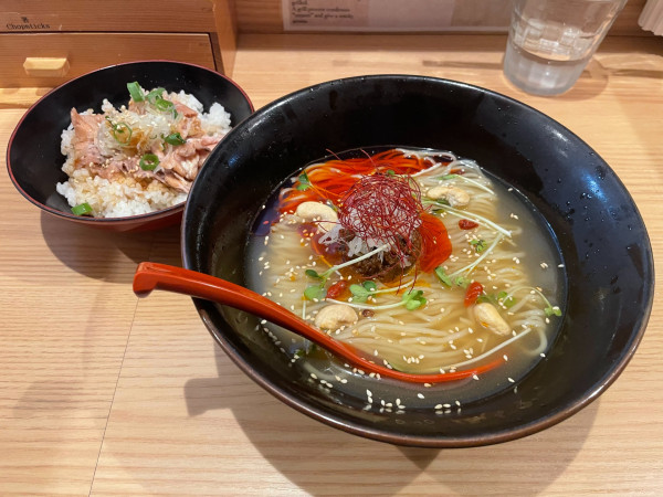 「焼あご冷やし担々麺」@焼きあご塩らー麺 たかはし 恵比寿店の写真